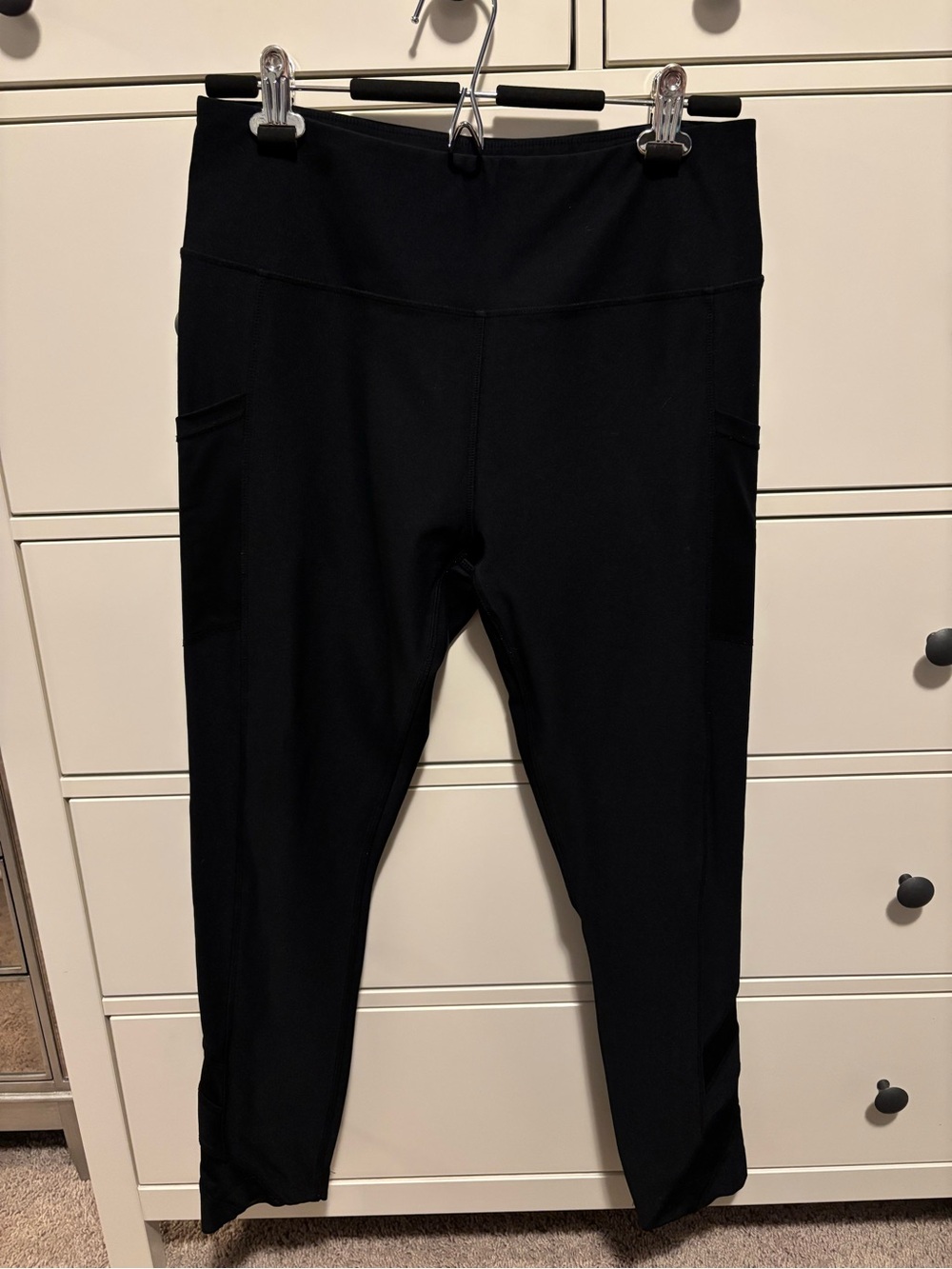 Mondetta - Black Athletic Leggings